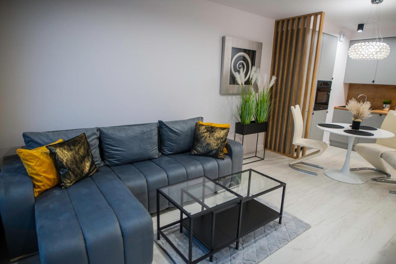 Nowoczesny Apartament Ludova Бискупиец Екстериор снимка
